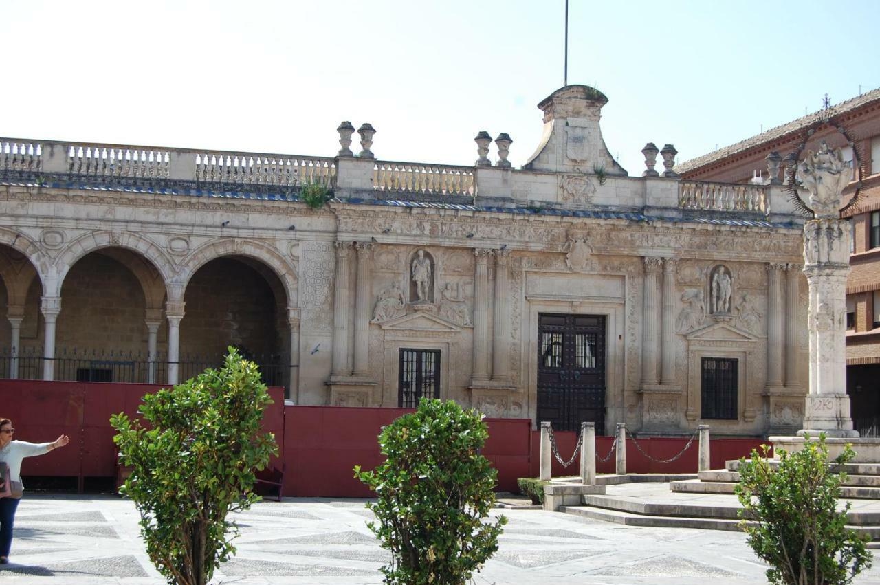 Guesting Basílica Jerez de la Frontera Exterior foto